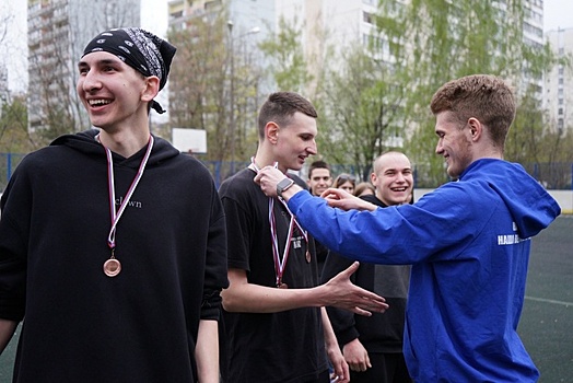 Молодогвардейцы Савёлок провели турнир по баскетболу