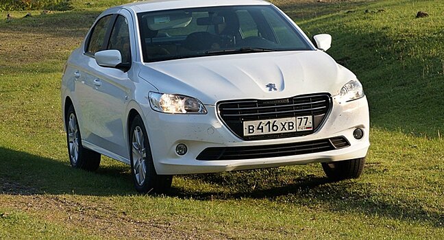 Peugeot 301 - Достойный игрок на рынке бюджетных седанов