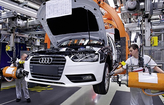 Новая Audi A4 приехала в Москву для испытаний