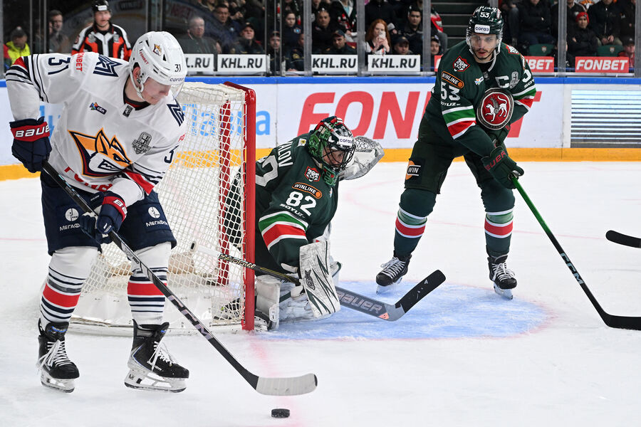 «Ак Барс» обыграл «Металлург» в третьем матче полуфинала КХЛ