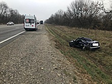 Грузовик протаранил под Минводами иномарку, пострадал пожилой мужчина