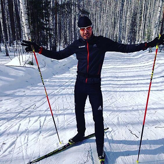  31-летний россиянин Шипулин является олимпийским чемпионом Игр 2014 года в Сочи в эстафете 4×7,5 км, бронзовым призером Олимпиады-2010 в данной дисциплине, чемпионом мира 2017 года в эстафете, шестикратным призером чемпионатов мира