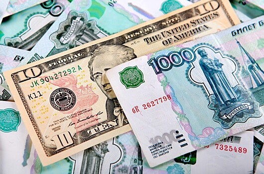 Рублю угрожает вторая волна пандемии