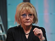 Дюжева рассказала о волнении Алентовой перед съемками в эротической ленте