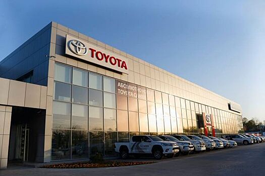 Во Владивостоке дилерские центры Toyota и Lexus приостанавливают работу