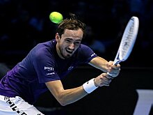 Медведев впервые с 2019 года покинул десятку лучших рейтинга ATP