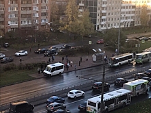 Десять человек пострадали в аварии с автобусами в Петербурге. Среди них дети