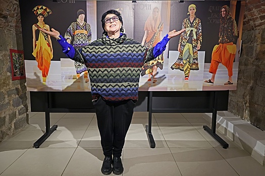 В Екатеринбурге открылась выставка дизайнера Ларисы Селяниной