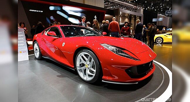 Ferrari может отказаться от безнаддувных двигателей V12