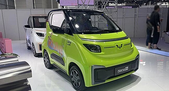 Бренд Wuling представил в Китае новый электрический Nano EV за 225 тыс. рублей