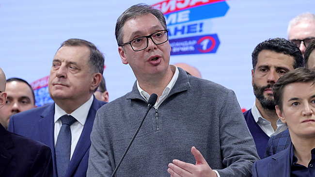 Вучич объявил о внеочередных парламентских выборах в Сербии