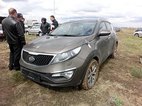 «Там все повязаны»: екатеринбуржец нашёл в Казахстане угнанную машину, но не может ее вернуть