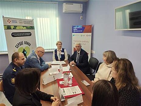 На площадках "Сердце воина" в кадровых центрах предоставляется комплексная помощь участникам СВО