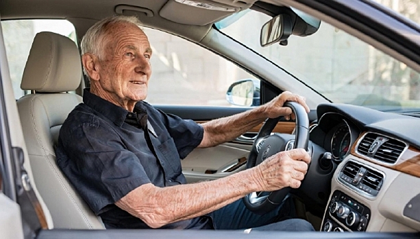 В Пермском крае самому возрастному автомобилисту исполнился 101 год