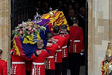 Королеву Елизавету II похоронили в семейной усыпальнице в Виндзорском замке