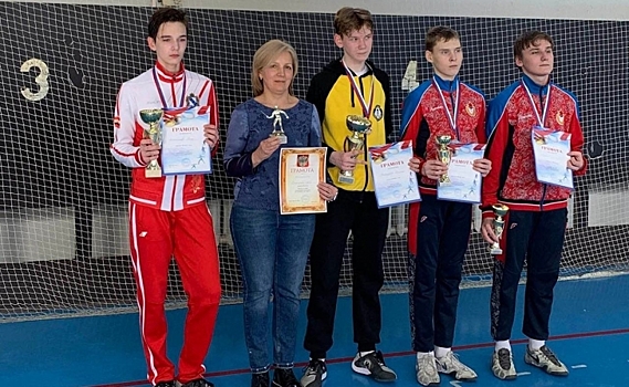 Куряне завоевали призовые места на Первенстве ЦФО России по фехтованию