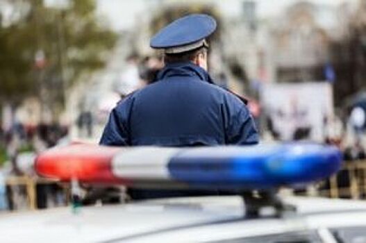 Любитель контрафактного алкоголя избил полицейского в Петербурге