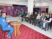 Космонавт Рыжков рассказал в Баку о базе на луне и инопланетянах