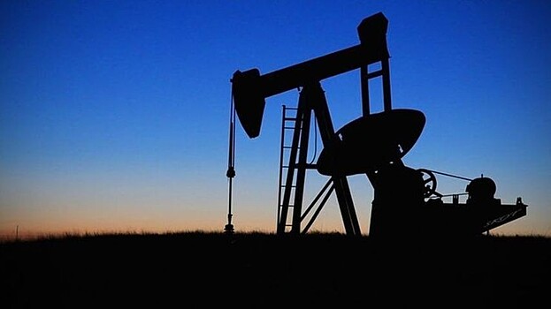 Количество буровых нефтегазовых установок в мире сократилось в августе
