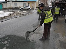 В Оренбурге проводится ямочный ремонт дорог