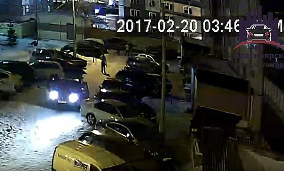 Красноярский таксист отбился от толпы молодчиков лопатой