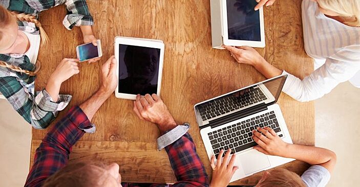 Японские ученые выяснили как гаджеты и смартфоны влияют на наш организм