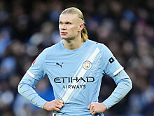 Фанаты «МЮ» скандировали про отца форварда «Сити» после замены