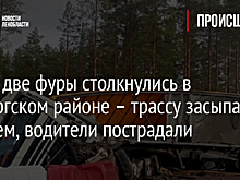 Фото и видео: две фуры столкнулись в Выборгском районе – трассу засыпало щебнем, водители пострадали