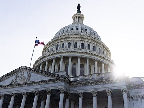 Сенат США не смог принять проект о дальнейшем финансировании правительства