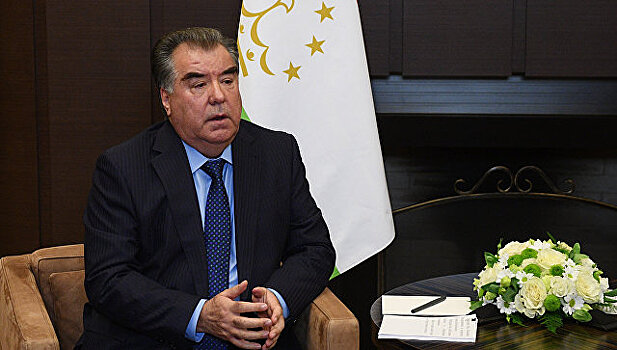 Президент Таджикистана уволил министра финансов