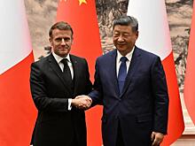 Макрон в Китае: визит в красных тонах