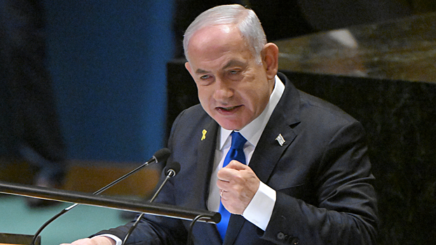 Сотни митингующих в Тель-Авиве выступили против помилования Нетаньяху