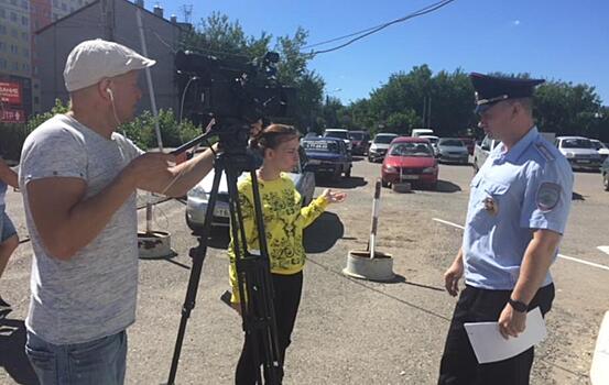 Сотрудники Кировской Госавтоинспекции осуществляют контроль за внесением изменений в конструкцию транспортных средств