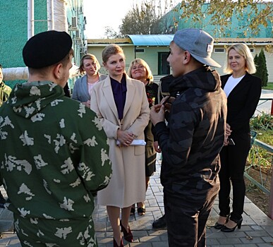 Сотрудники ЗАГСа пришли в гости в Астраханское специальне учебно-воспитательне учреждение закрытого типа
