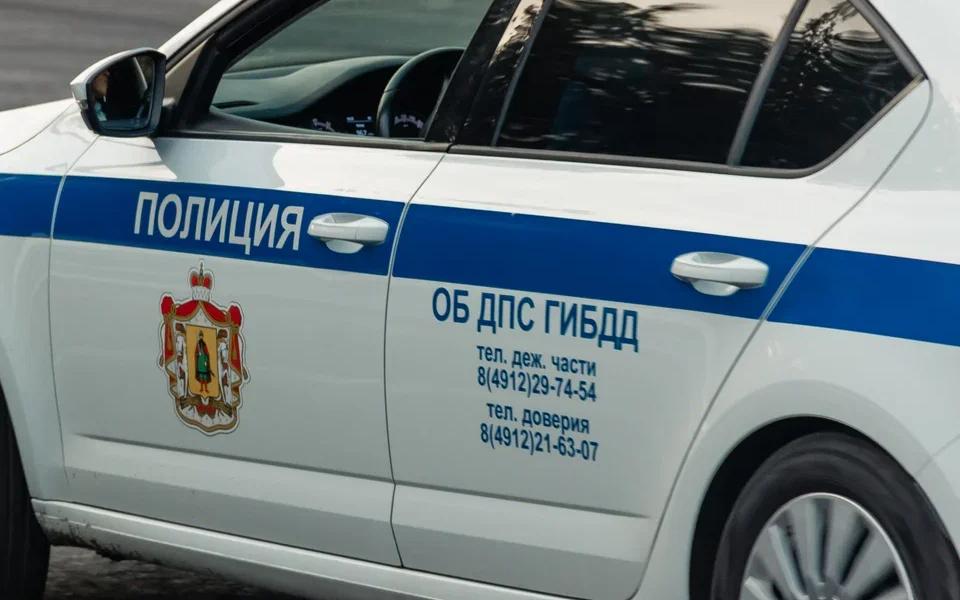 Под Рязанью пассажирский автобус вылетел на обочину