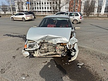 На улице Автозаводской в Ижевске столкнулись два «ВАЗа»