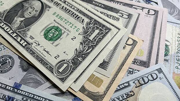 Какие доллары считаются старыми и как россиянам обменять их на новую валюту