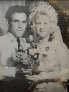 Стас Михайлов обратился к родителям в 65-летнюю годовщину их свадьбы