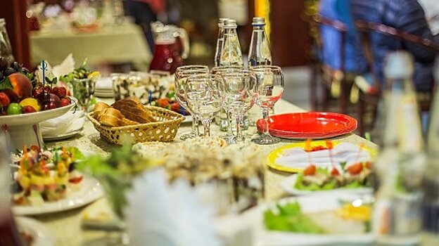 Эксперт посоветовал, какие продукты к празднику купить заранее