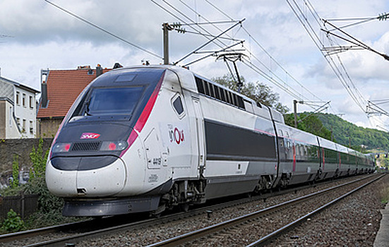 Во Франции поджог кабелей нарушил движение скоростных поездов