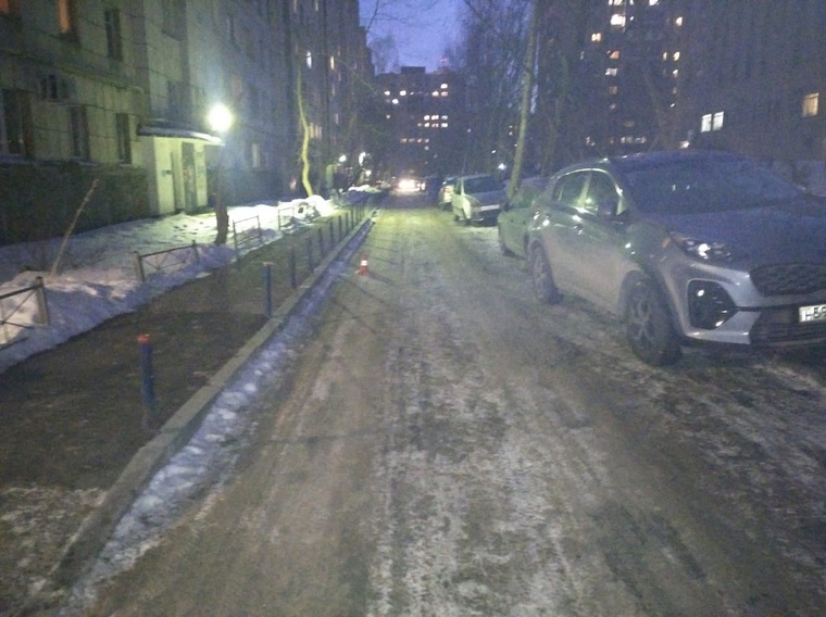 В Екатеринбурге водитель сбил ребенка и уехал с места ДТП