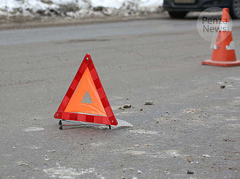 В Кузнецком районе в результате ДТП погиб водитель легкового автомобиля