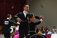 Нет преград для любимого занятия: омская танцовщица на коляске получила высокое звание