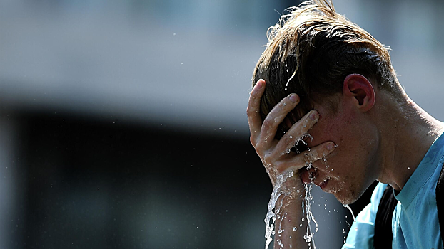 Кардиолог предупредил о смертельных рисках во время жары