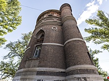 «Они поили паровозы»: любуемся старыми водонапорными башнями Волгограда