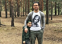 Футболист Александр Кержаков показал, как играет в панну со старшим сыном