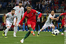 Сборная Португалии сыграла вничью с Испанией, Роналду оформил хет-трик