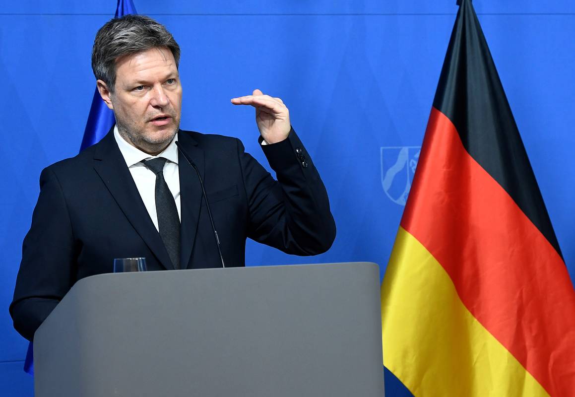 В Германии призвали Европу стать самостоятельнее в вопросах обороны