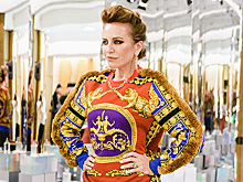 Виктория Шелягова, Анка Цицишвили и Зельфира Трегулова на арт-коктейле Cartier