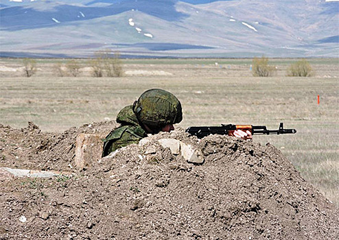 В Армении военнослужащие ЮВО проходят аттестацию на присвоение классной квалификации